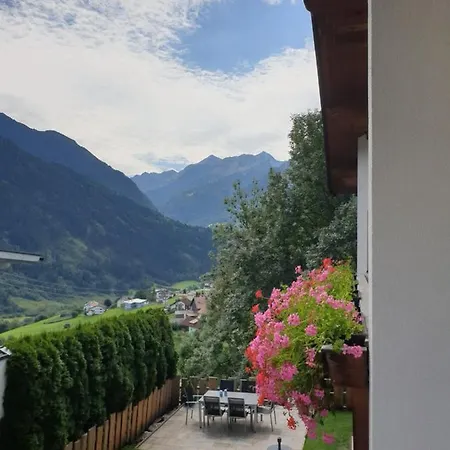 Apartment Haus Lydia Inkl Pitztal Sommercard Wenns